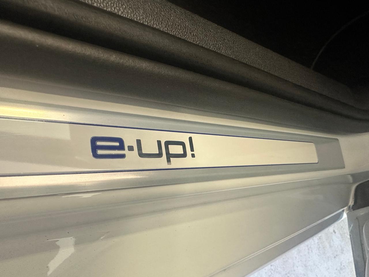 Volkswagen up! e-up! 82 CV