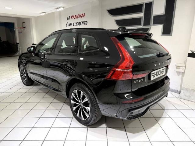 Volvo XC60 2.0 b4 Plus Dark auto