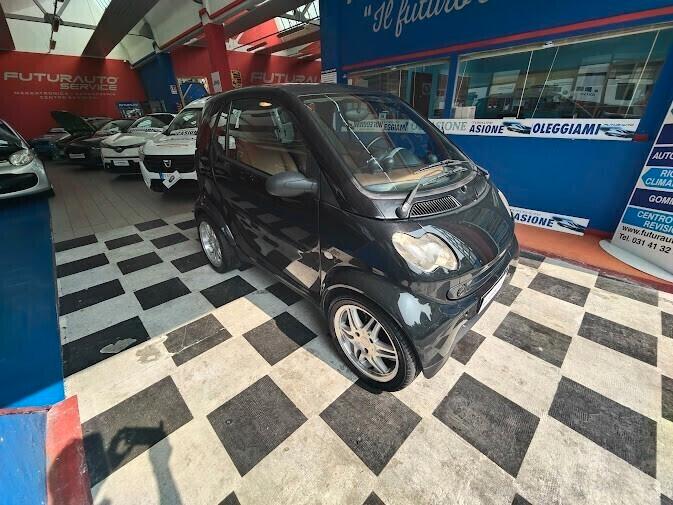 Smart ForTwo 700 coupé Brabus (55 kW)