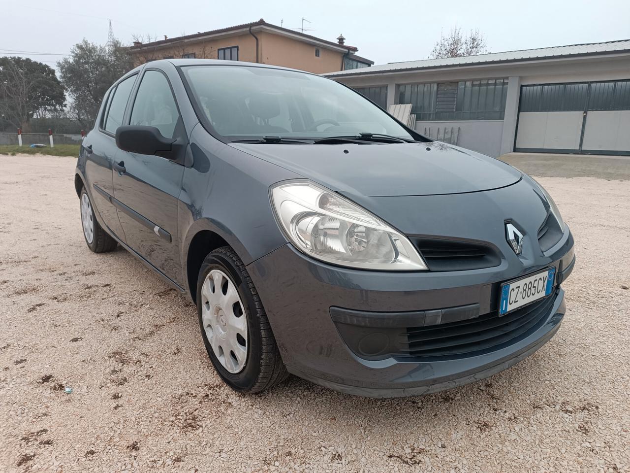 Renault Clio 1.2 16V garanzia