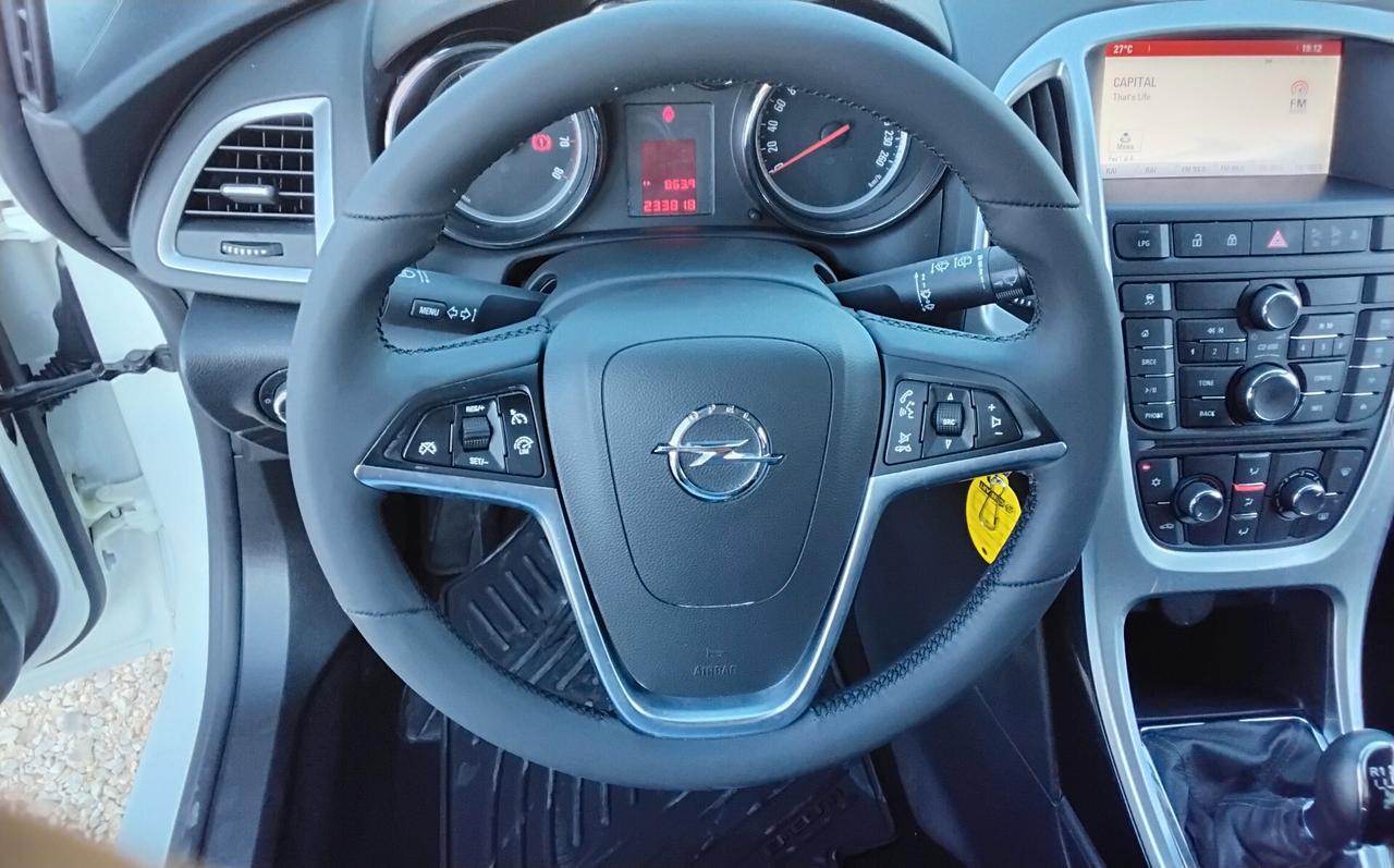 Opel Astra 1.4 Turbo 140CV Sports Tourer GPL Tech Cosmo