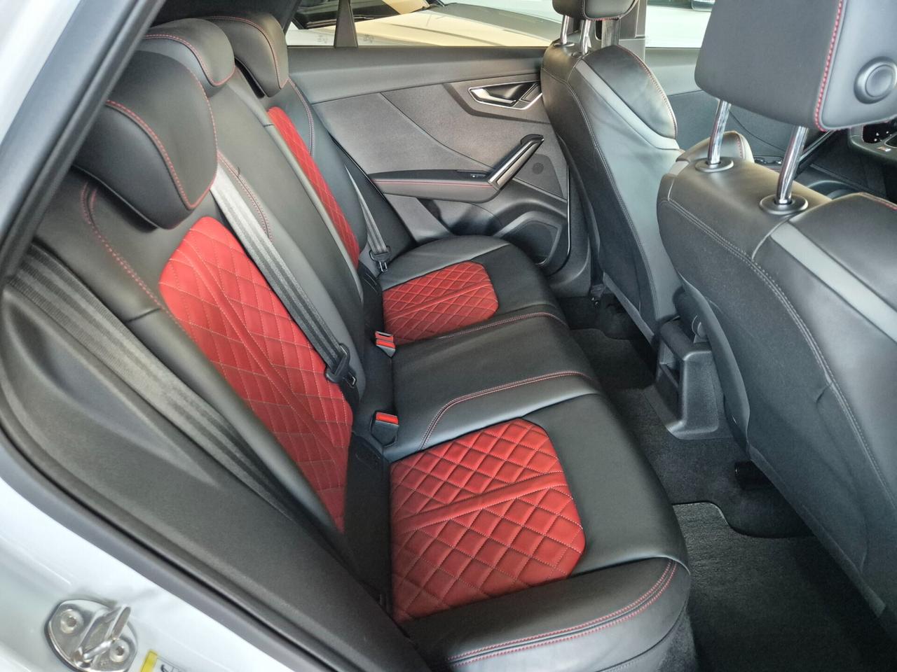 Audi Q2 SQ2 TFSI quattro S tronic sport 300 CV
