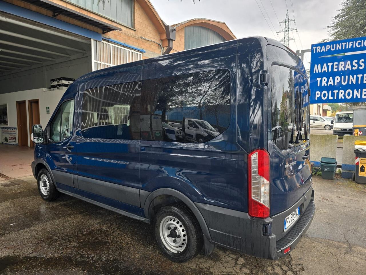 Ford Transit 350 2.0TDCi EcoBlue 130CV PM-TM Combi Trend rate da 190,00 mese