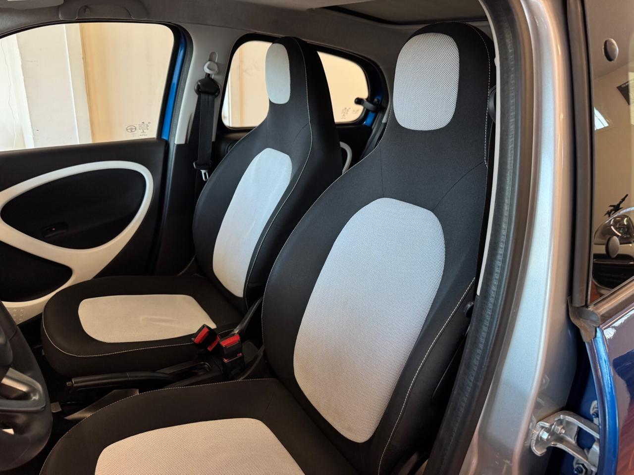 SMART FORFOUR 70 1.0 PASSION