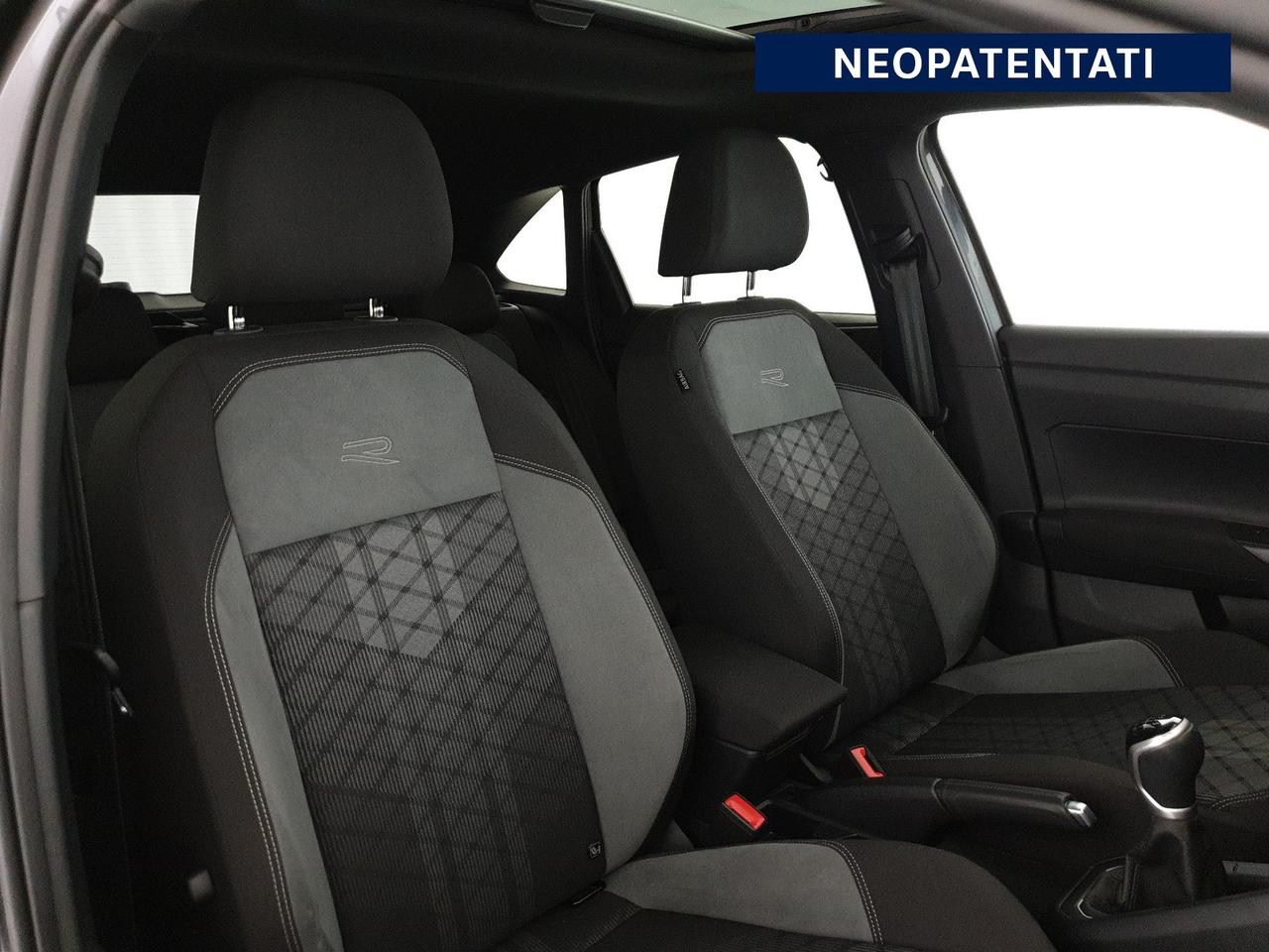 Volkswagen Taigo 1.0 tsi r-line 110cv