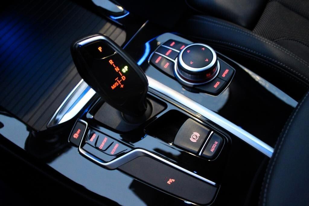 BMW X3 sDrive 18d xLine *Pelle *Luci Ambiente