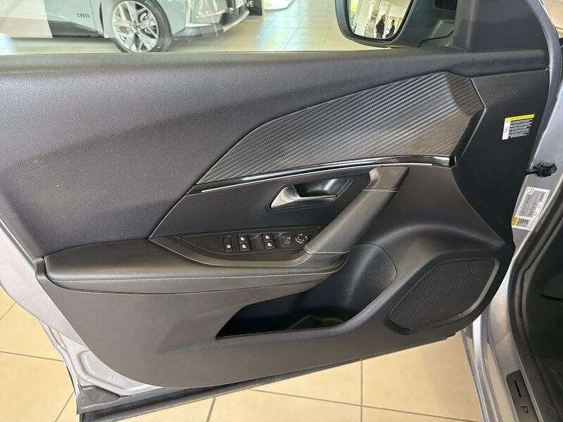 Peugeot 2008 BlueHDi 130 S&S EAT8 GT