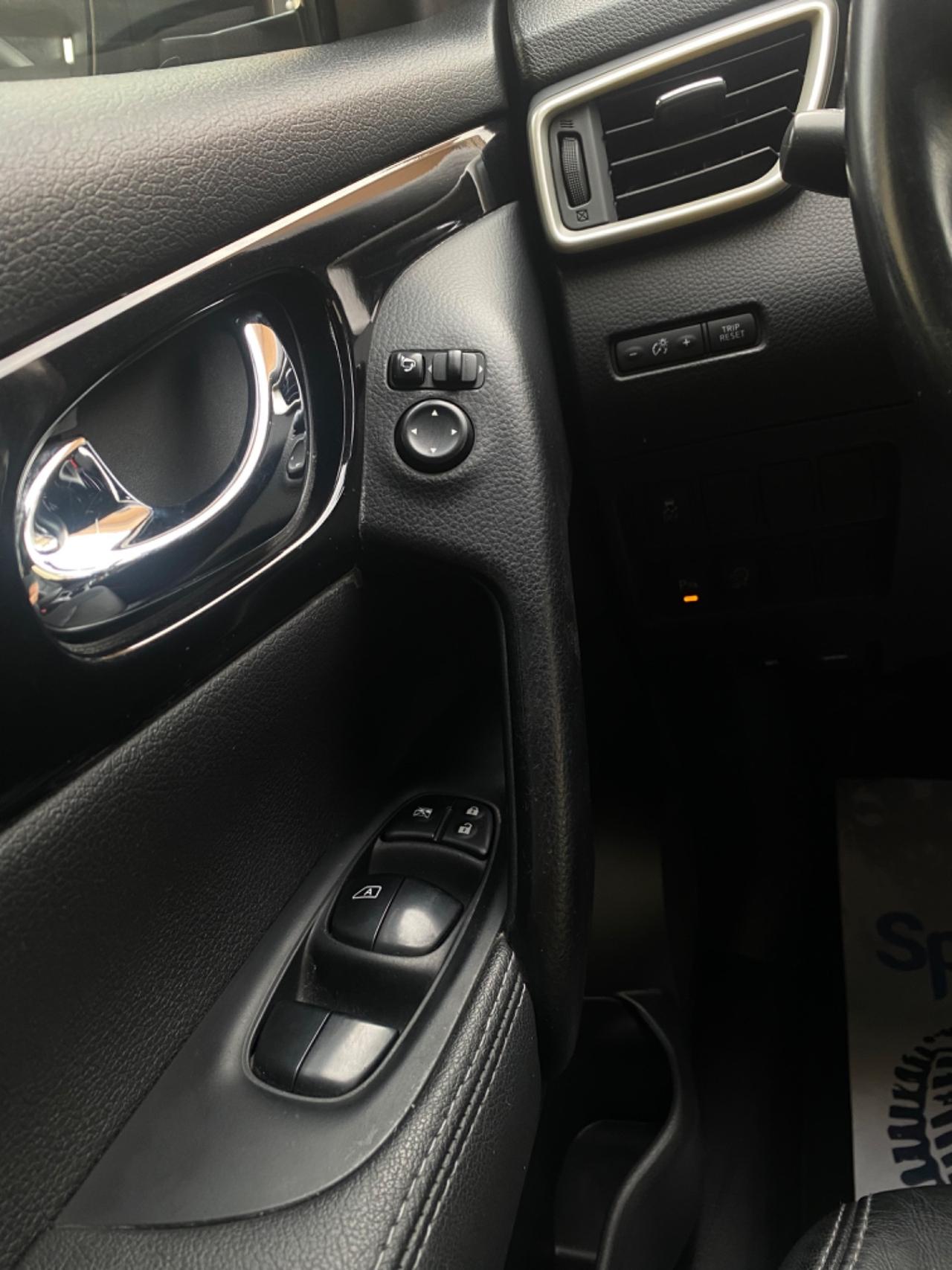 Nissan Qashqai 1.5 dCi Tekna Gancio Traino