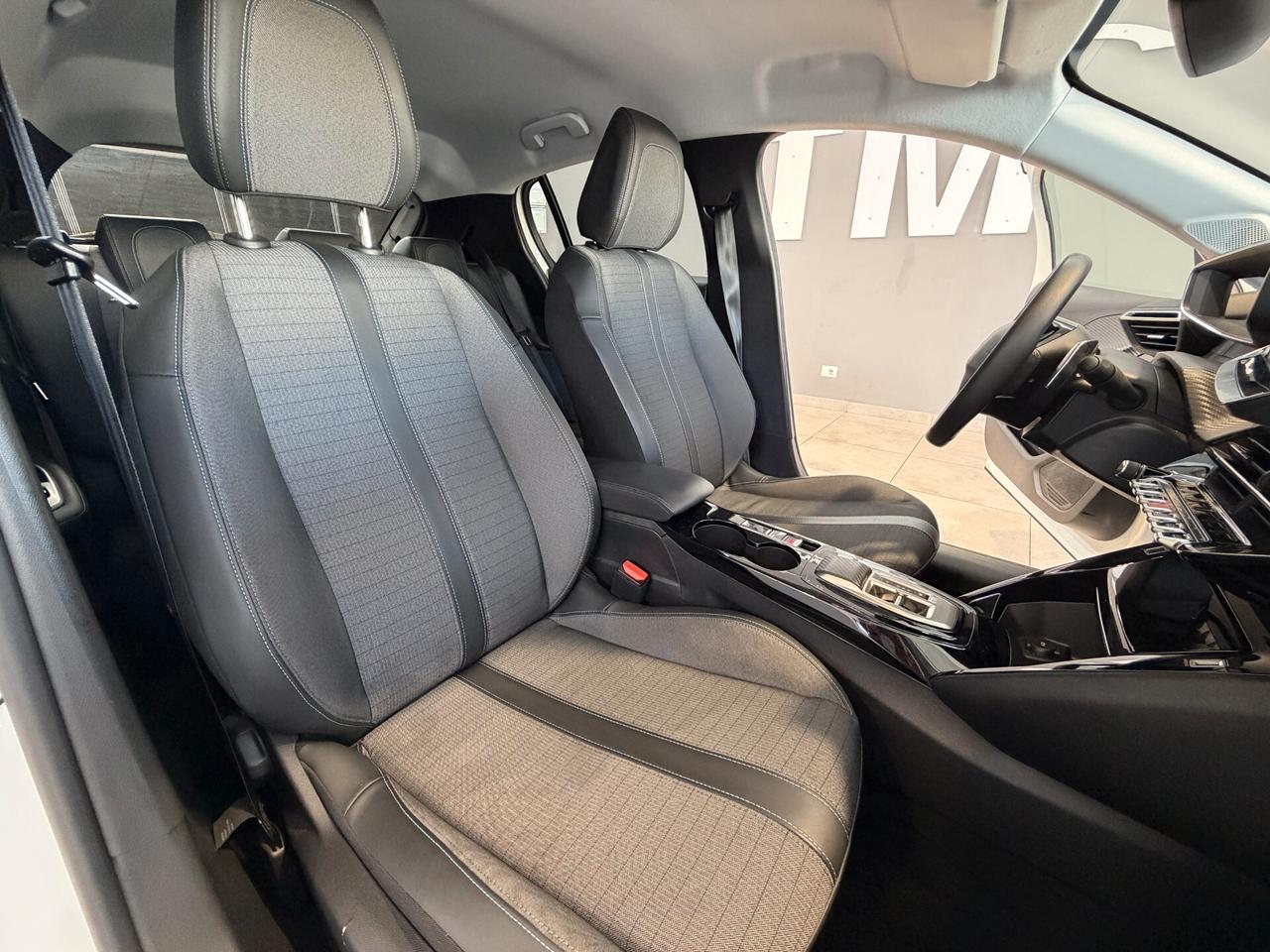 Peugeot 208 PureTech 100 Stop&Start EAT8 5 porte Allure