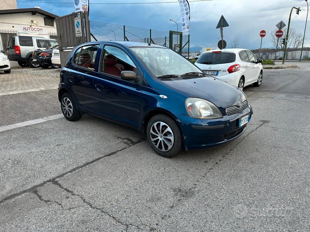 Toyota Yaris 1.0i 16V cat 5 porte