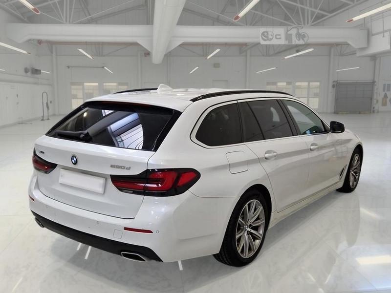 BMW 520 xDrive Business Auto MH48V Touring