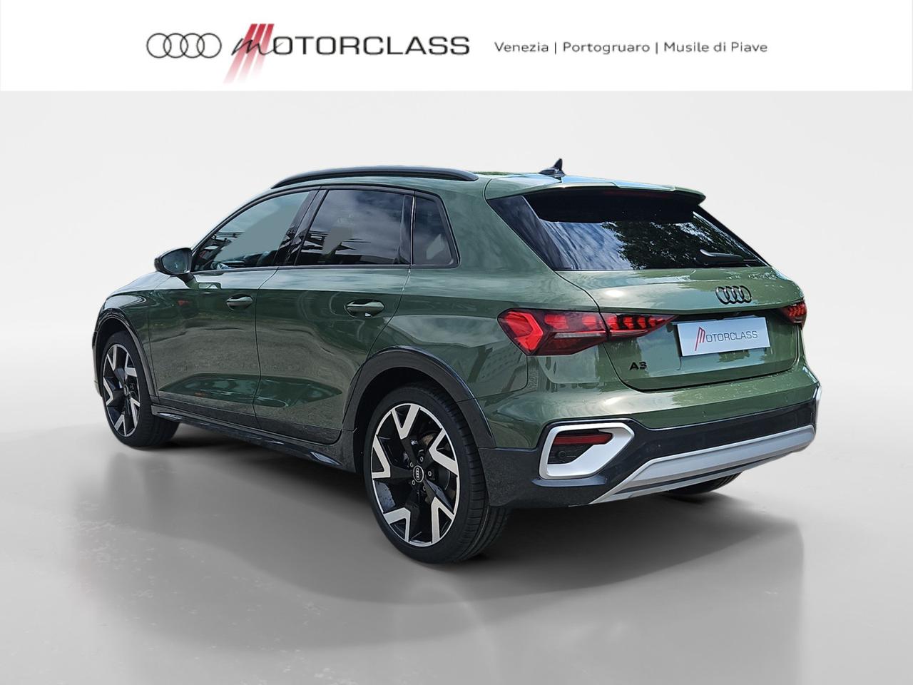 Audi A3 allstreet 30 2.0 tdi identity contrast s tronic