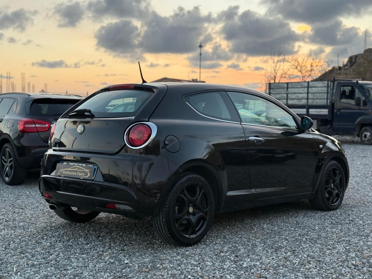 Alfa Romeo MiTo 1.6 JTDm 16V Distinctive Sport Pack