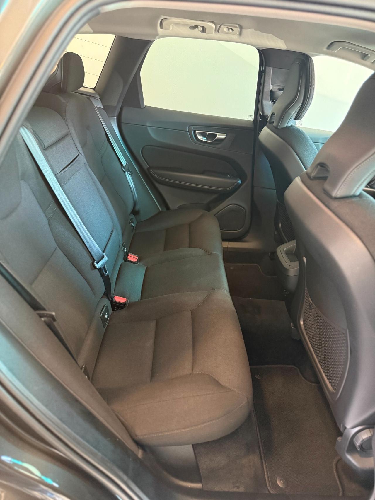 Volvo XC60 B4 D Geartronic Momentum