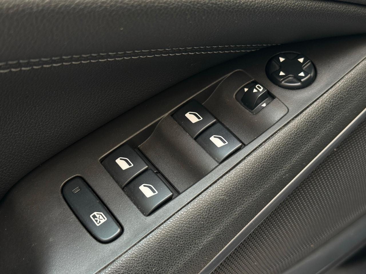 Opel Crossland 1.2 Elegance 130 cv