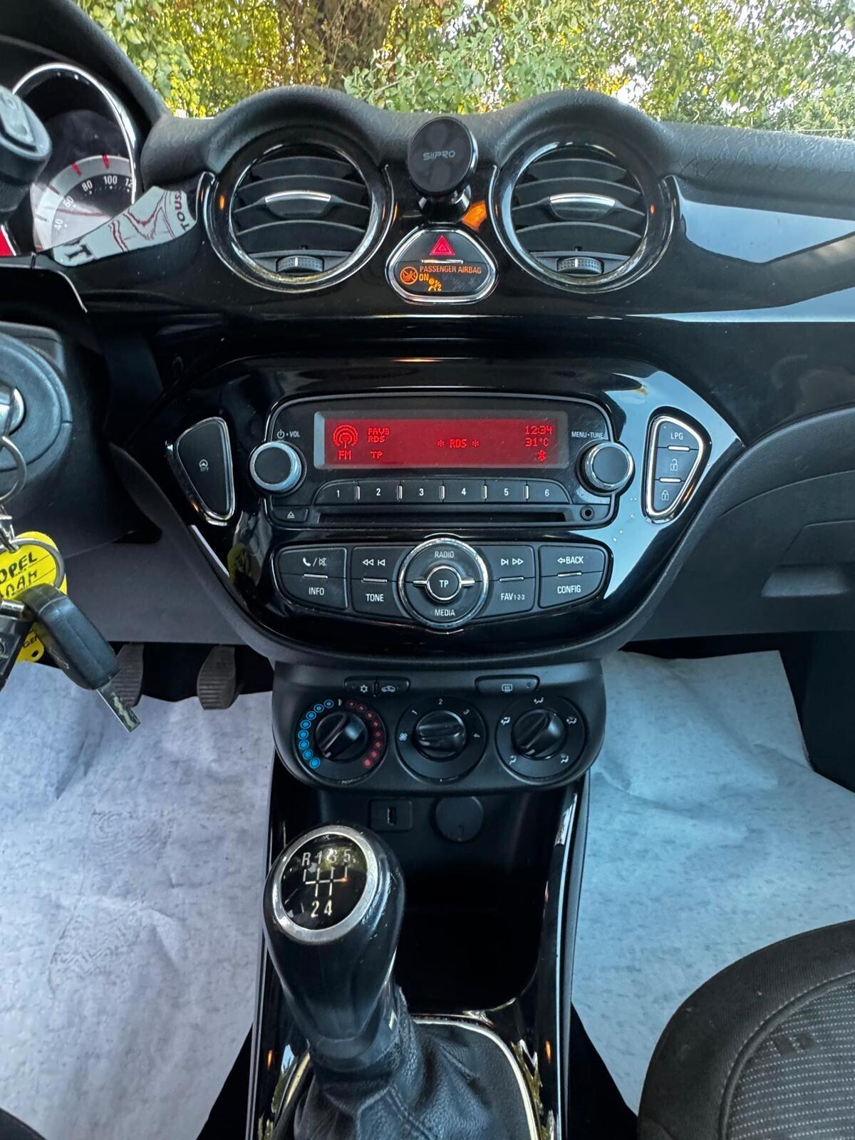 Opel Adam 1.4 87 CV GPL Tech Glam
