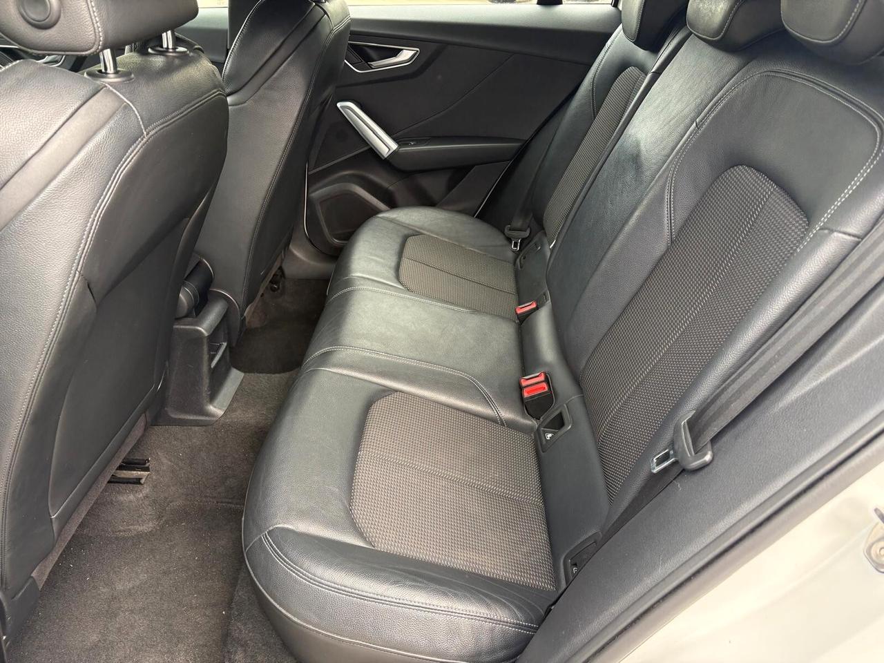 Audi Q2 S-LINE