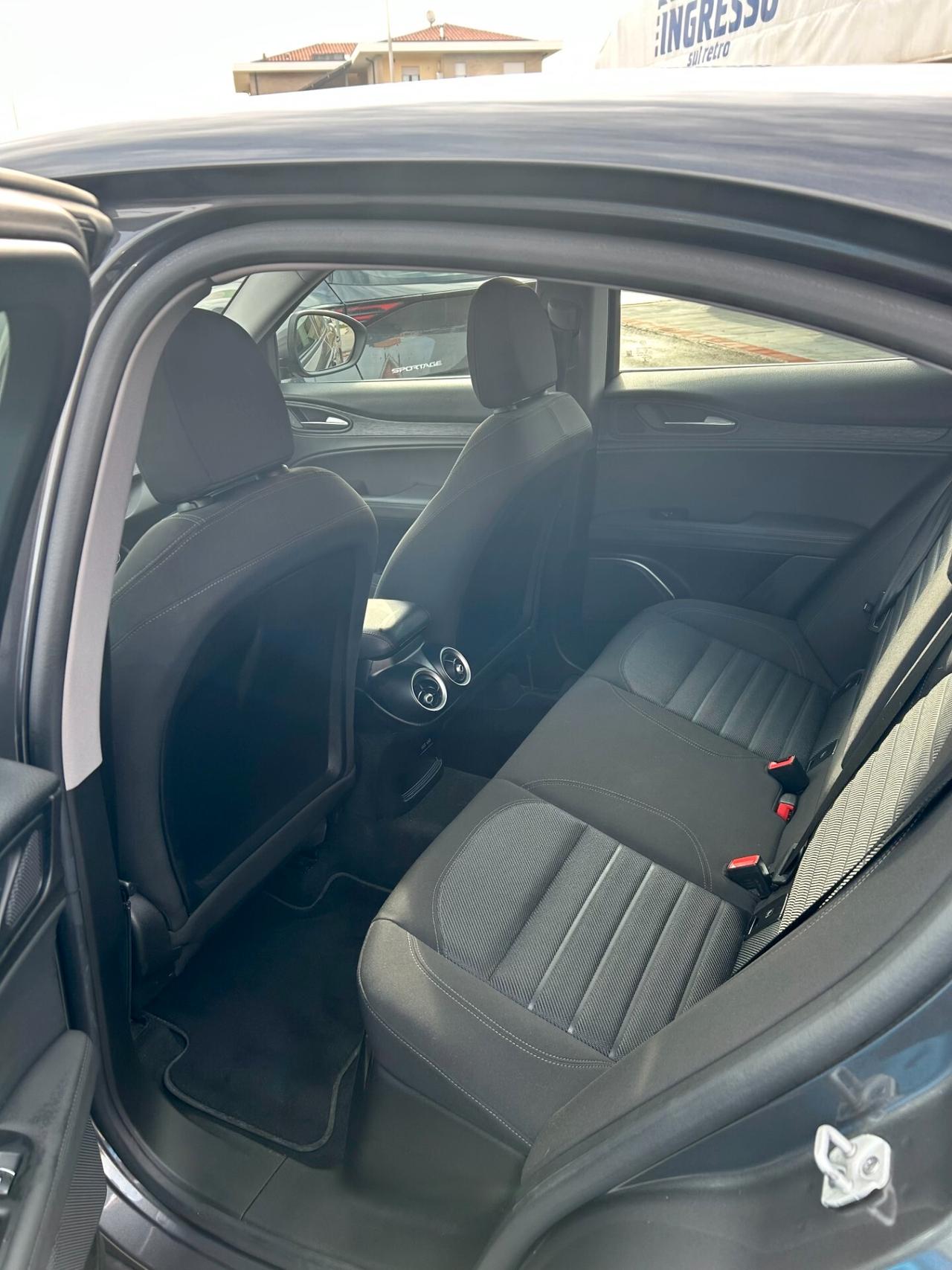 Alfa Romeo Stelvio 2.2 Turbodiesel 190 CV AT8 Q4 Business