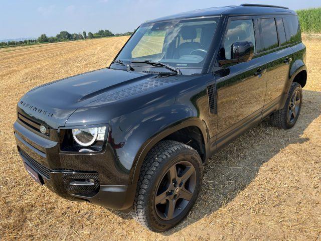 LAND ROVER Defender 110 3.0D I6 200CV AWD AUTO S TOTAL BLACK