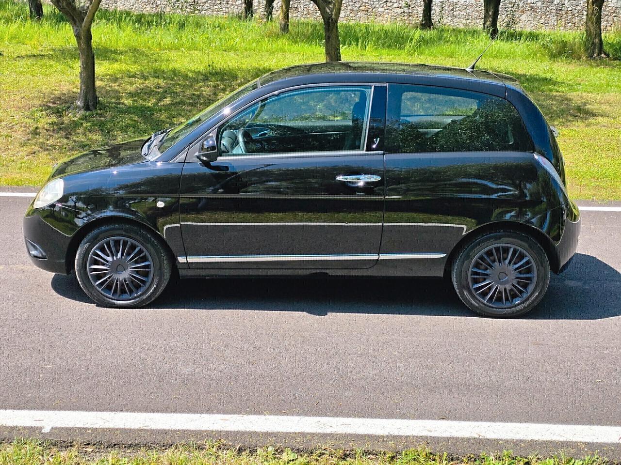 Lancia Ypsilon 1.2BENZ. OK PER NEOPATENTATI UNICO PROPRIETARIO ANNO 2010