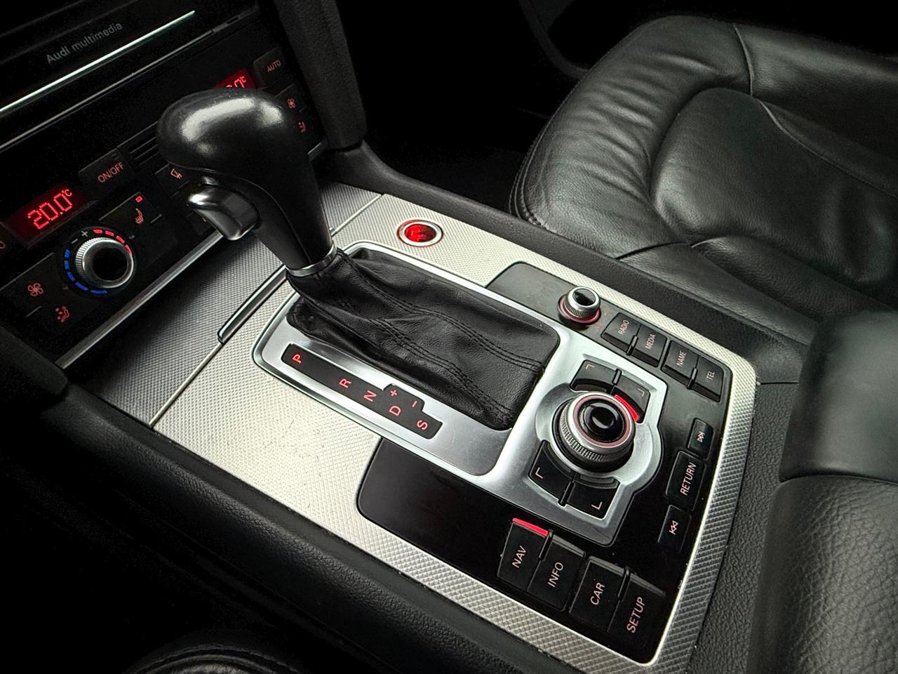 Audi Q7 3.0TDI 240CV V6 quattro S-LINE EURO6 2010