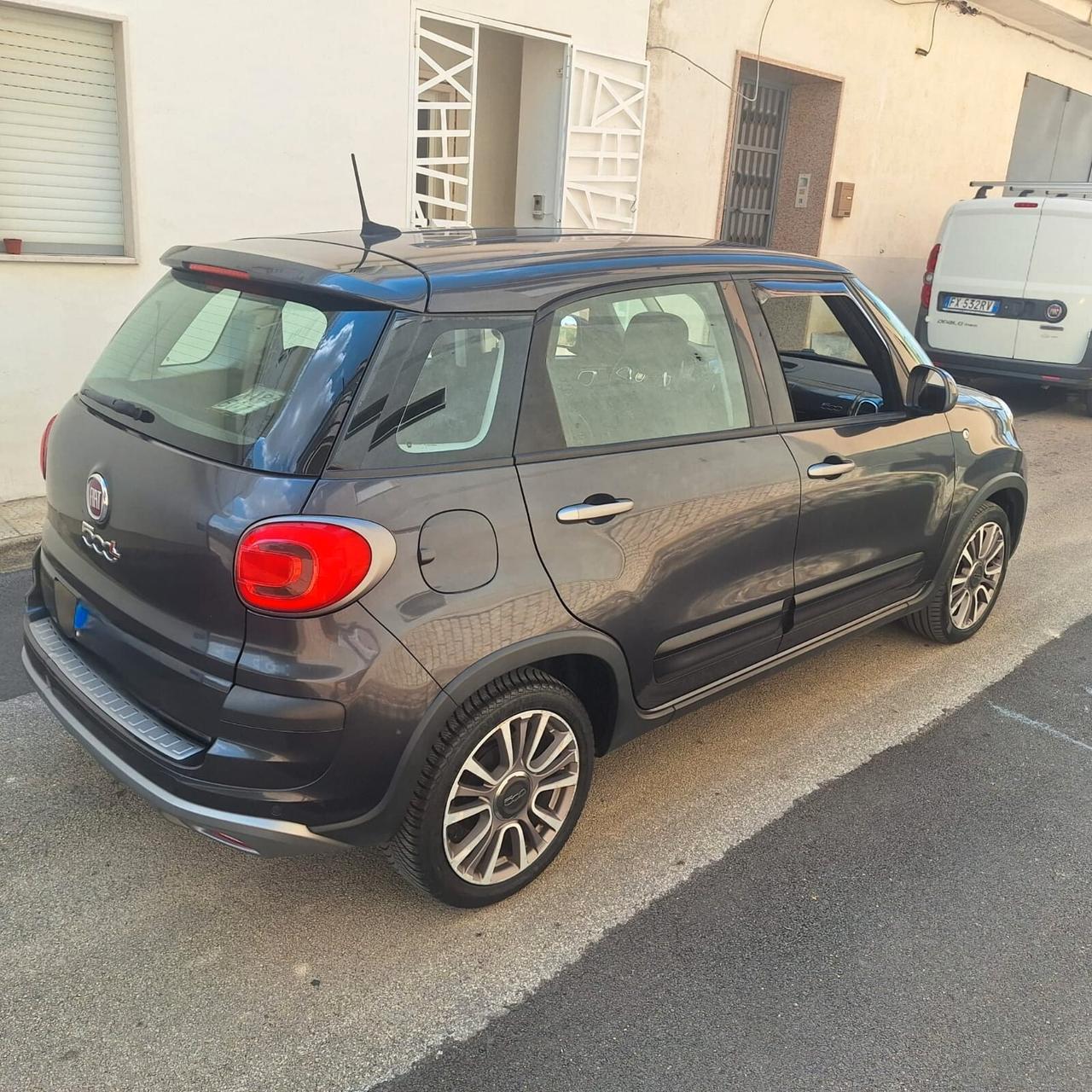 Fiat 500L 1.3 Multijet 95 CV Dualogic Cross