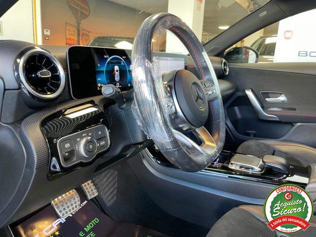 MERCEDES-BENZ A 180 d Auto Premium AMG *NIGHT PACK