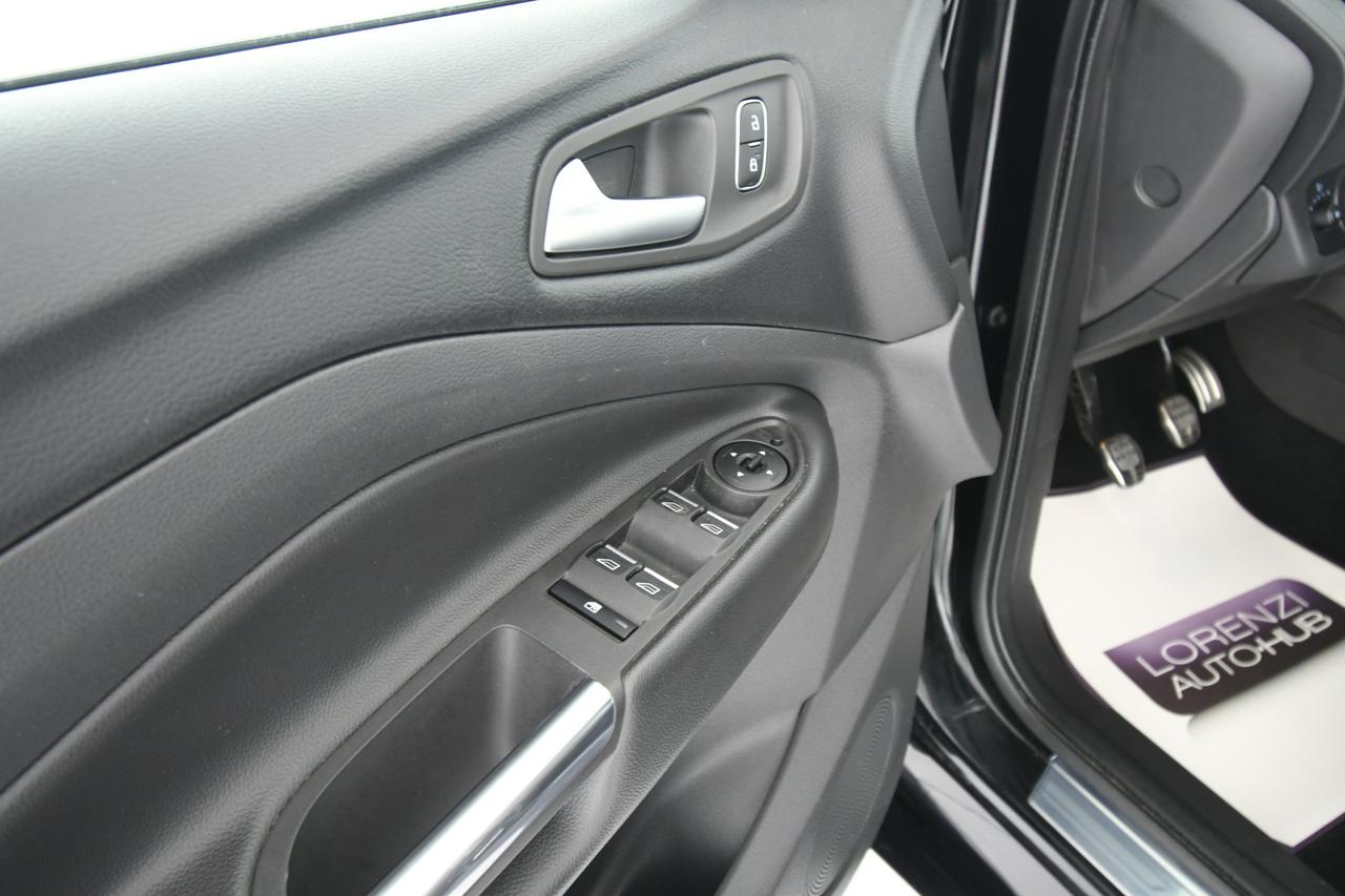FORD Kuga 1.5 ecoboost ST-Line s&s 2wd 120cv NEOPATENTATI+ALCANTARA