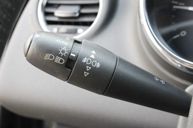 PEUGEOT 5008 1.6 HDi 115CV Business 7 POSTI