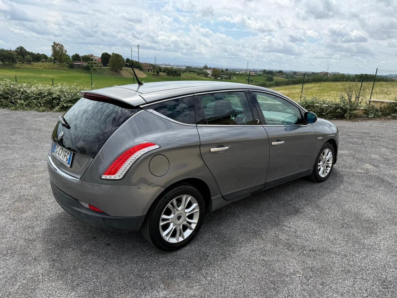 Lancia Delta 1.6 MJT DPF Business