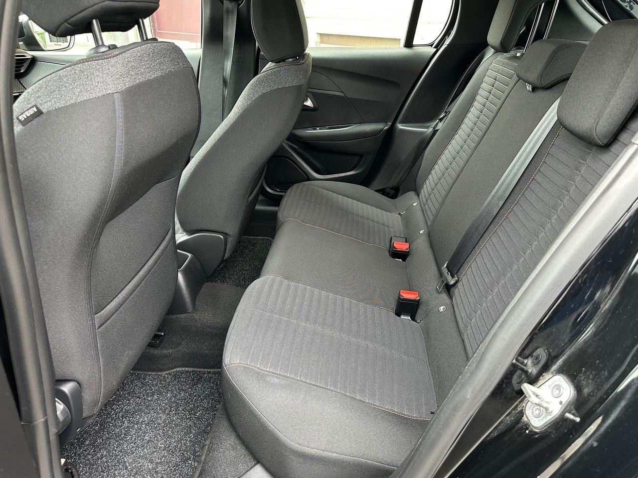 Peugeot 208 Active 1.2 PureTech 100 EAT8 #10644