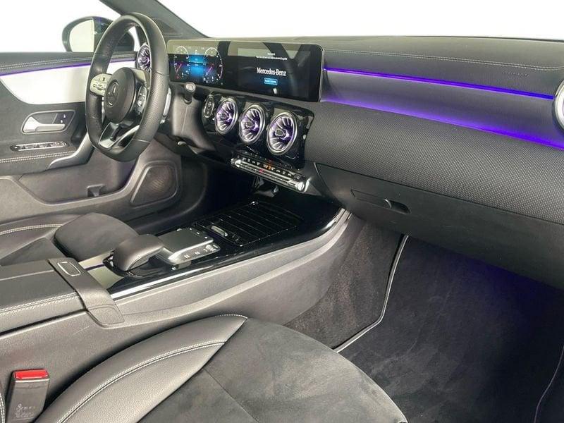 Mercedes-Benz Classe A A 180 d Automatic Premium Night edition