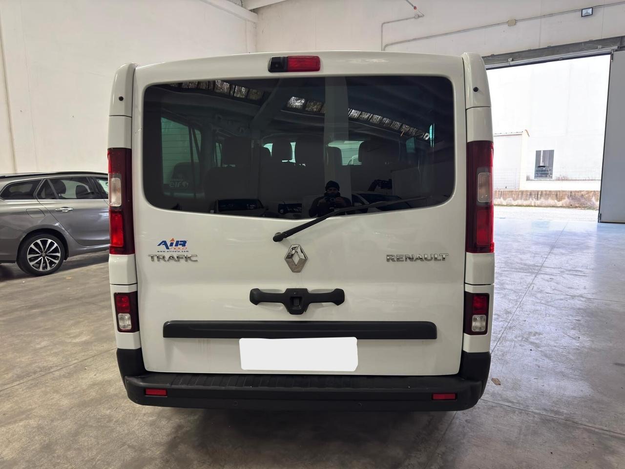 Renault 9 Posti – Anno 2018 – Ottimo stato, pronta all'uso