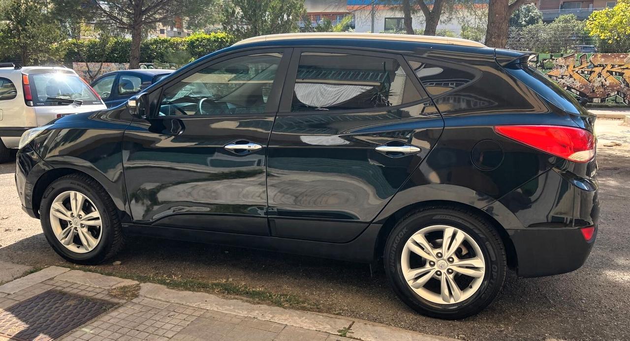 Hyundai iX35 1.7 CRDi 2WD Xpossible