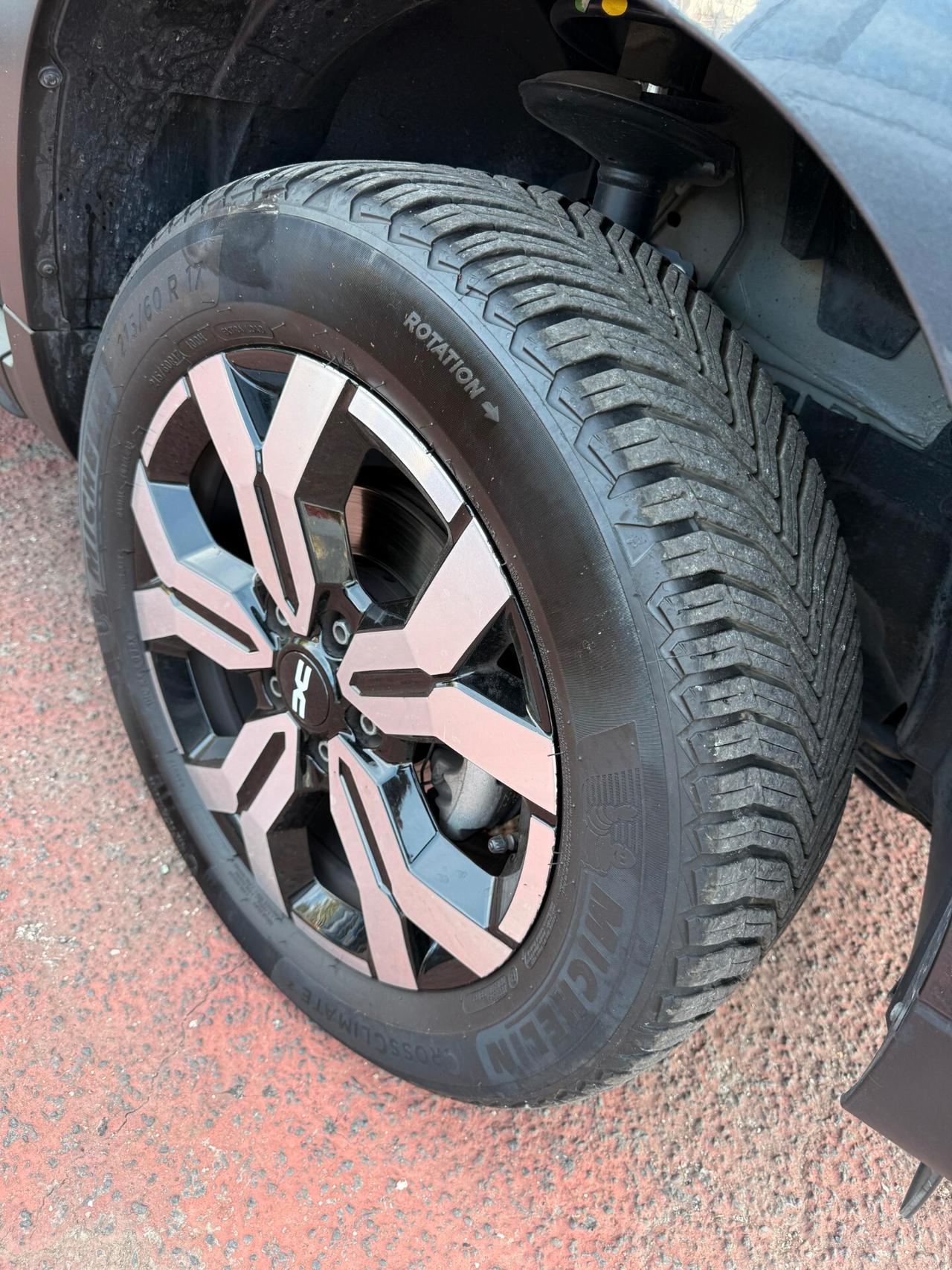Dacia Duster GPL 101cv *RETROCAMERA*