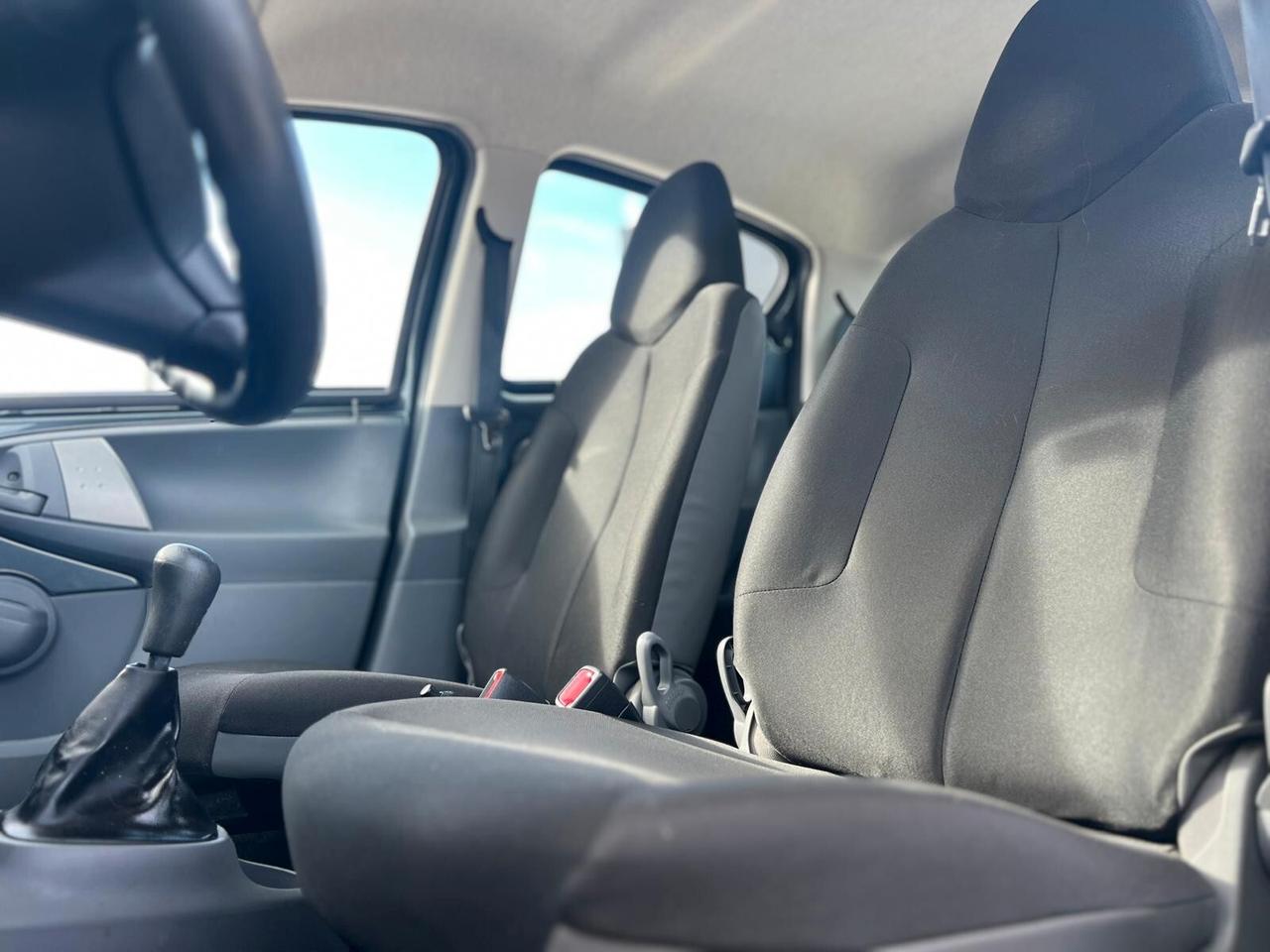 Toyota Aygo 1.0 12V VVT-i 5 porte Now Connect