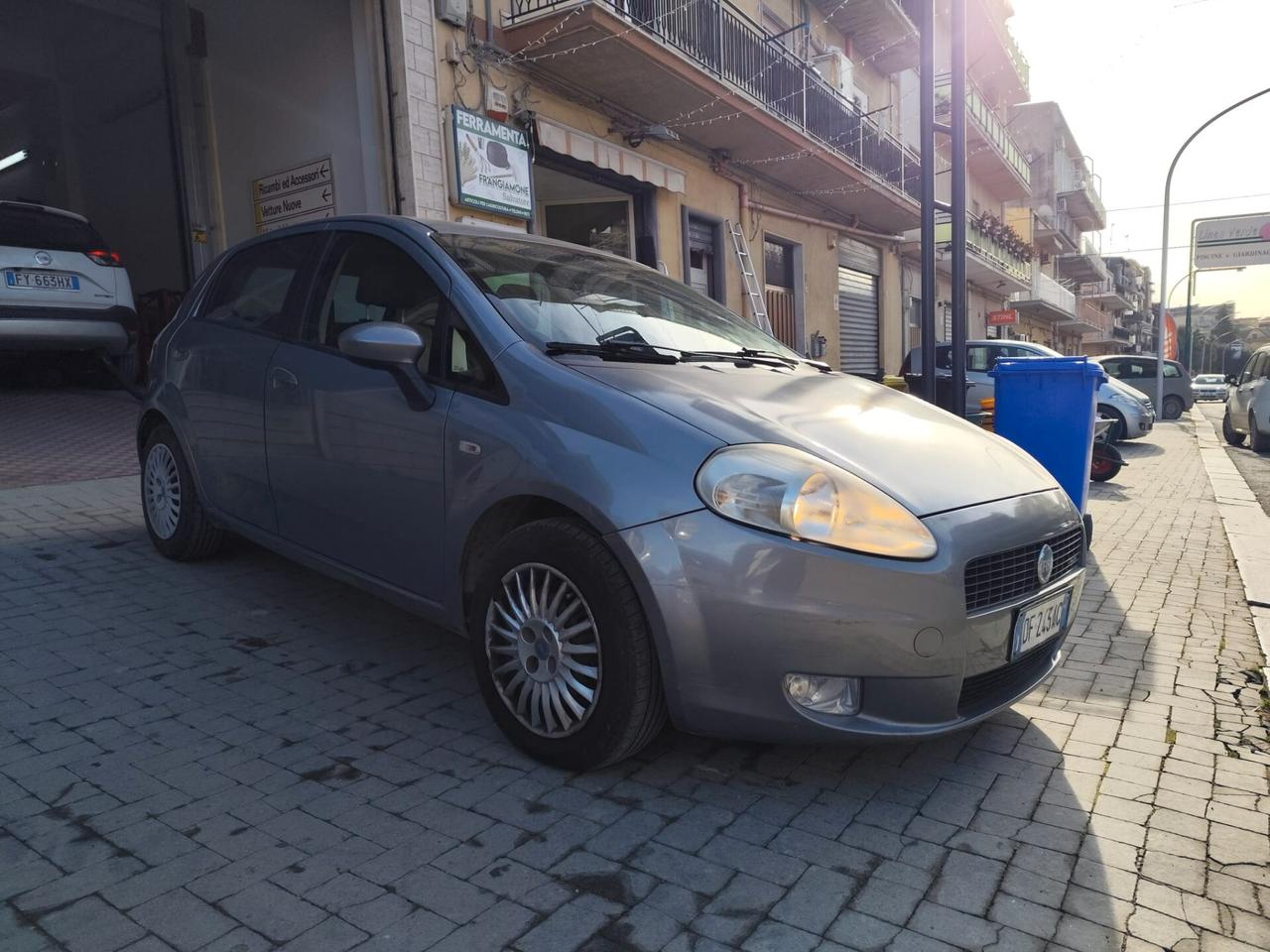 Fiat Grande Punto 1.3 MJT 75 CV 5 porte Dynamic