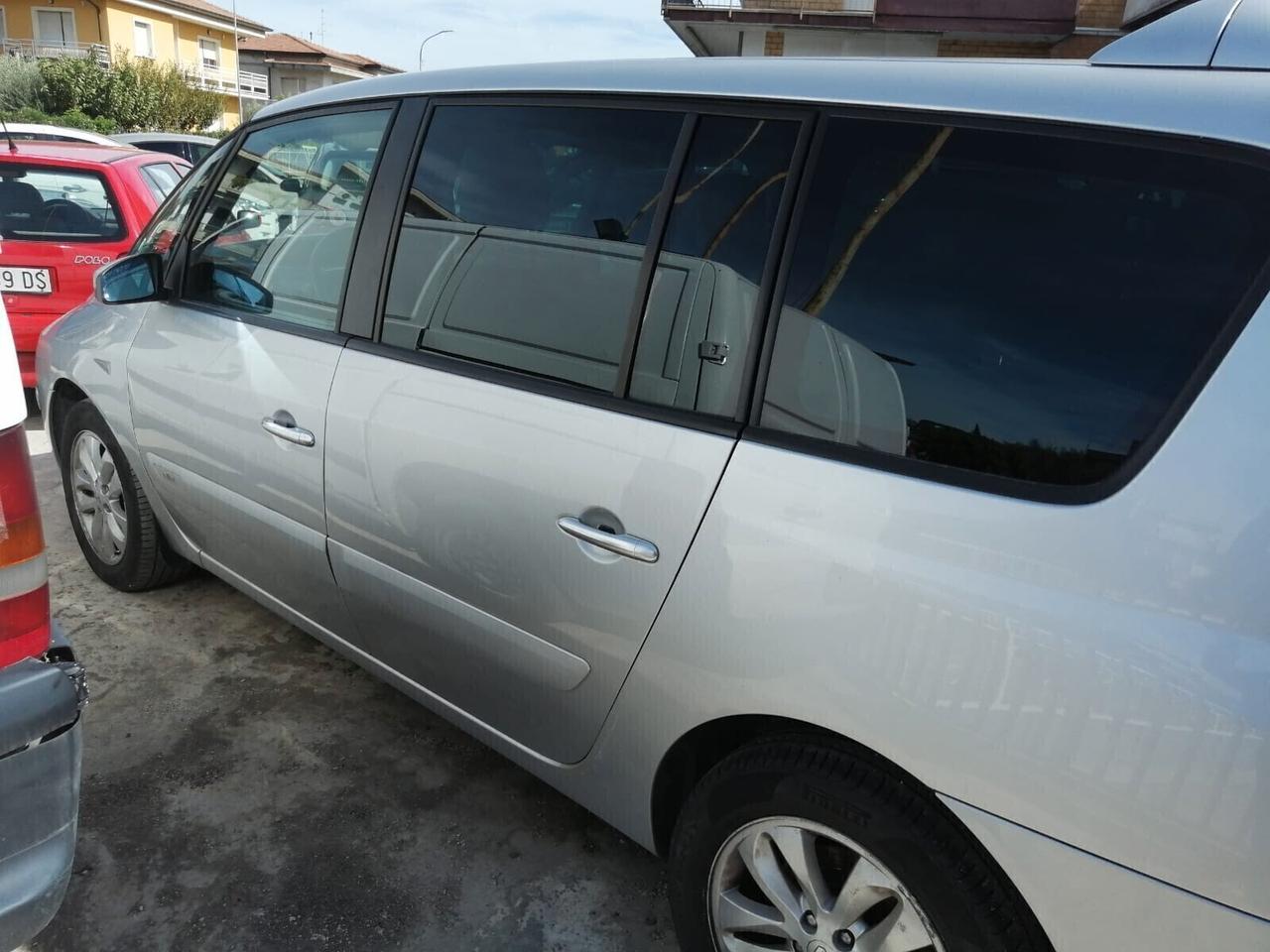 Renault Espace Grand Espace 3.0 V6 24V dCi Proactive Initiale