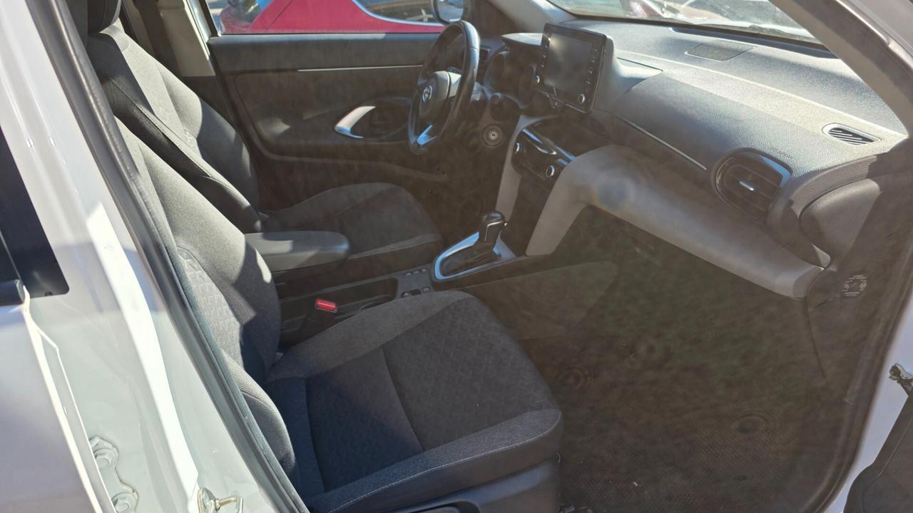 Toyota Yaris Cross 1.5 Hybrid 5p. E-CVT Business