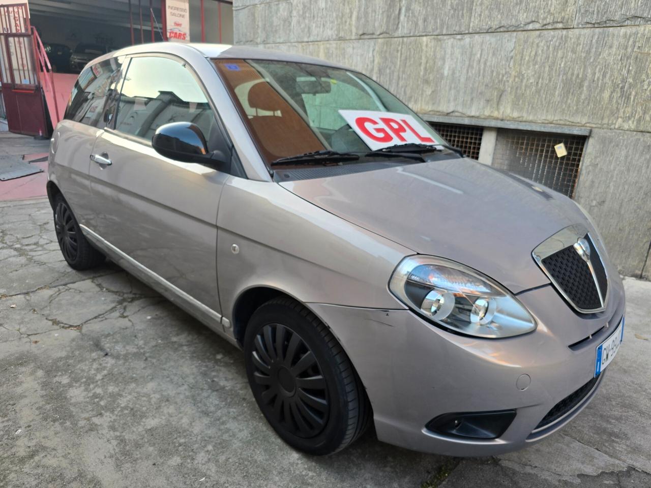 Lancia Ypsilon 1.2 69 CV GPL