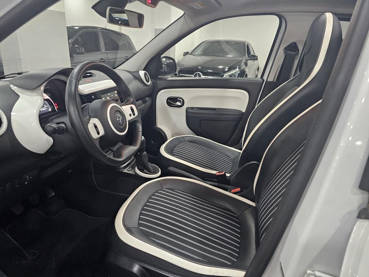 NUOVA RENAULT TWINGO INTENS SCe 1.0 BENZ 73CV