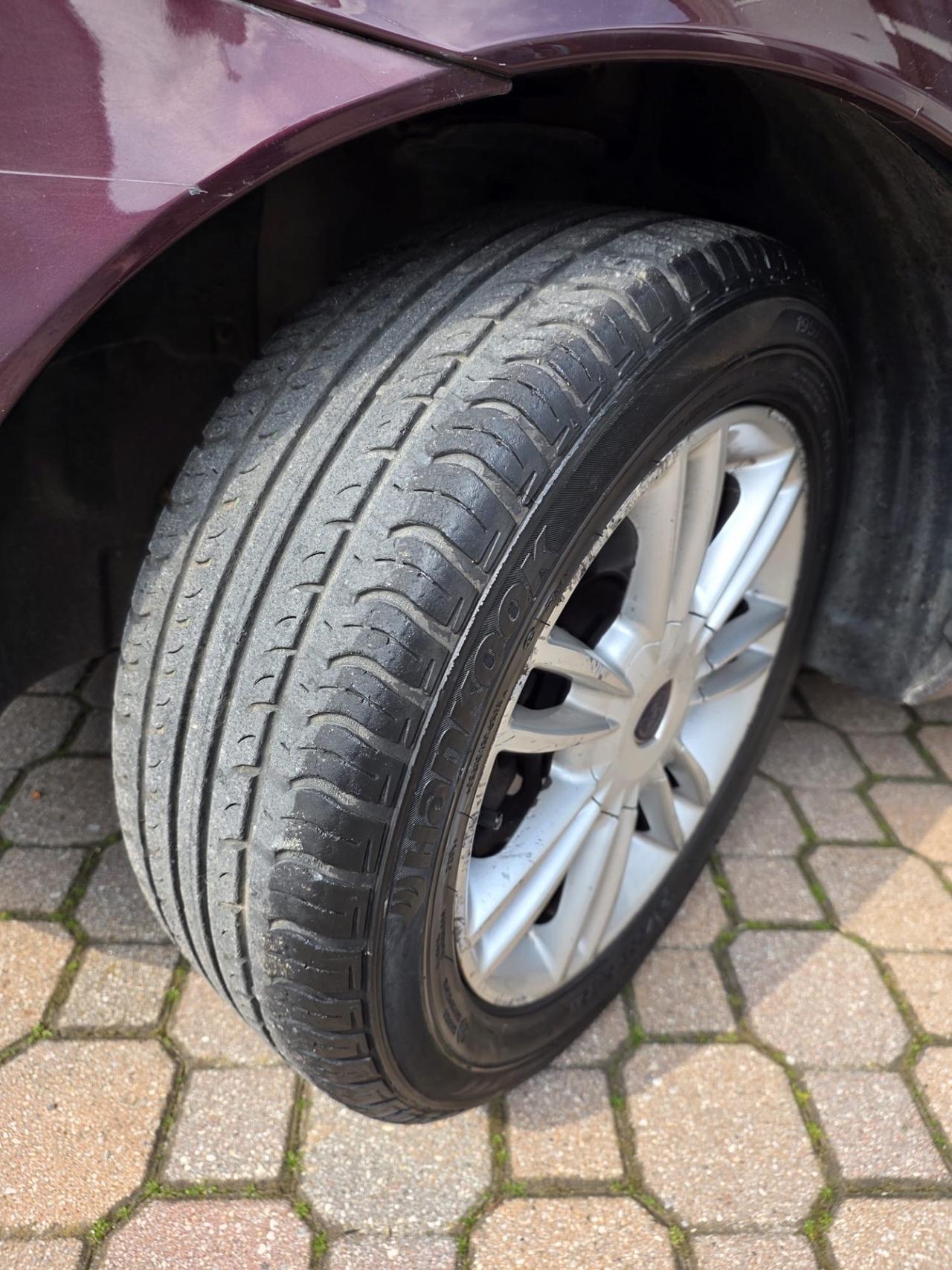 Lancia Ypsilon 1.4 Oro Ecochic GPL