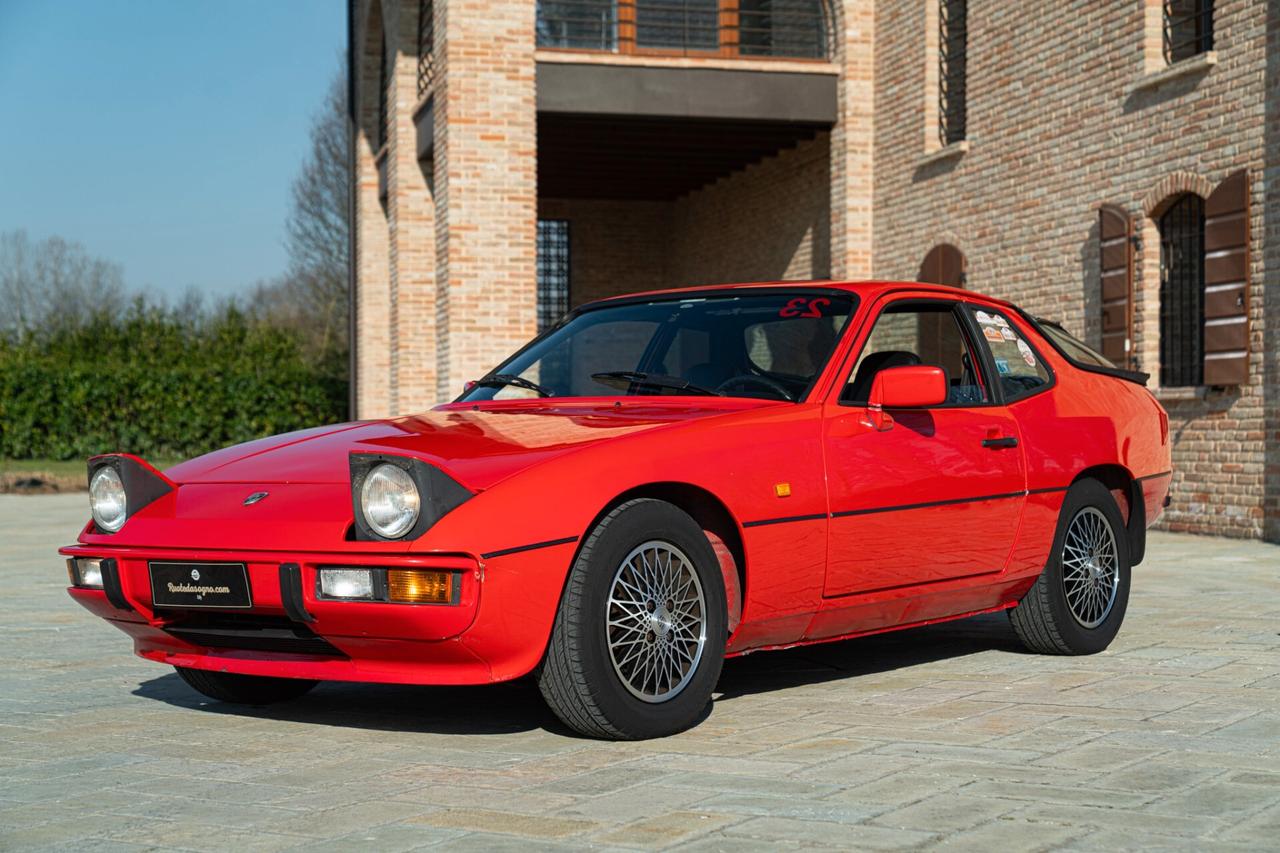 Porsche 924 - POR00240