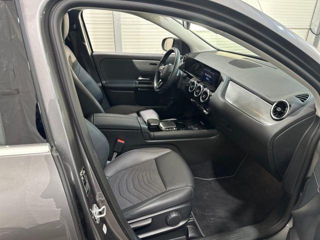 MERCEDES-BENZ GLA 180 d Automatic Style "LED" NAVI"CAMERA"