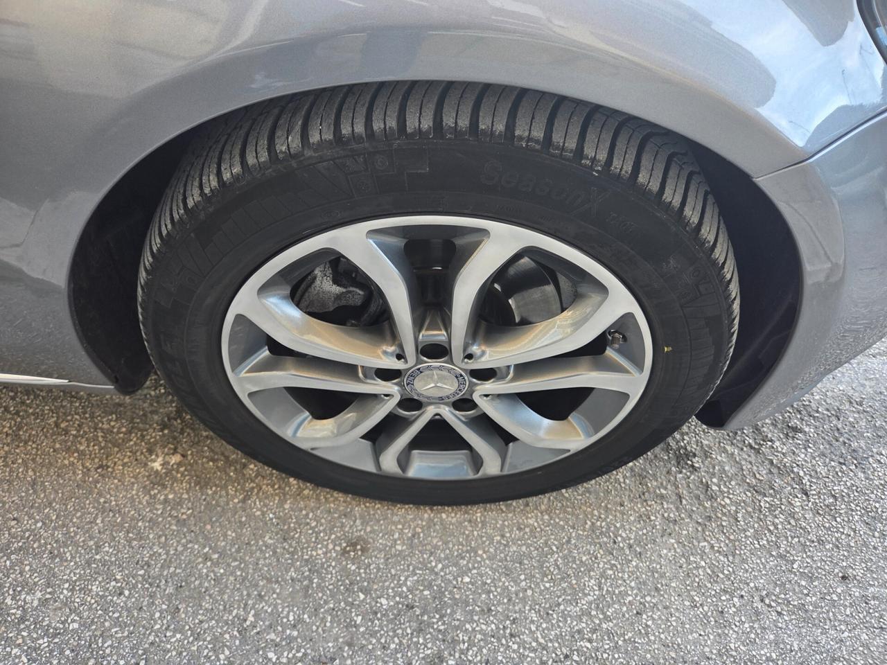 MERCEDES C220 2.2 170 CV LED FULL OPT KM CERTIF