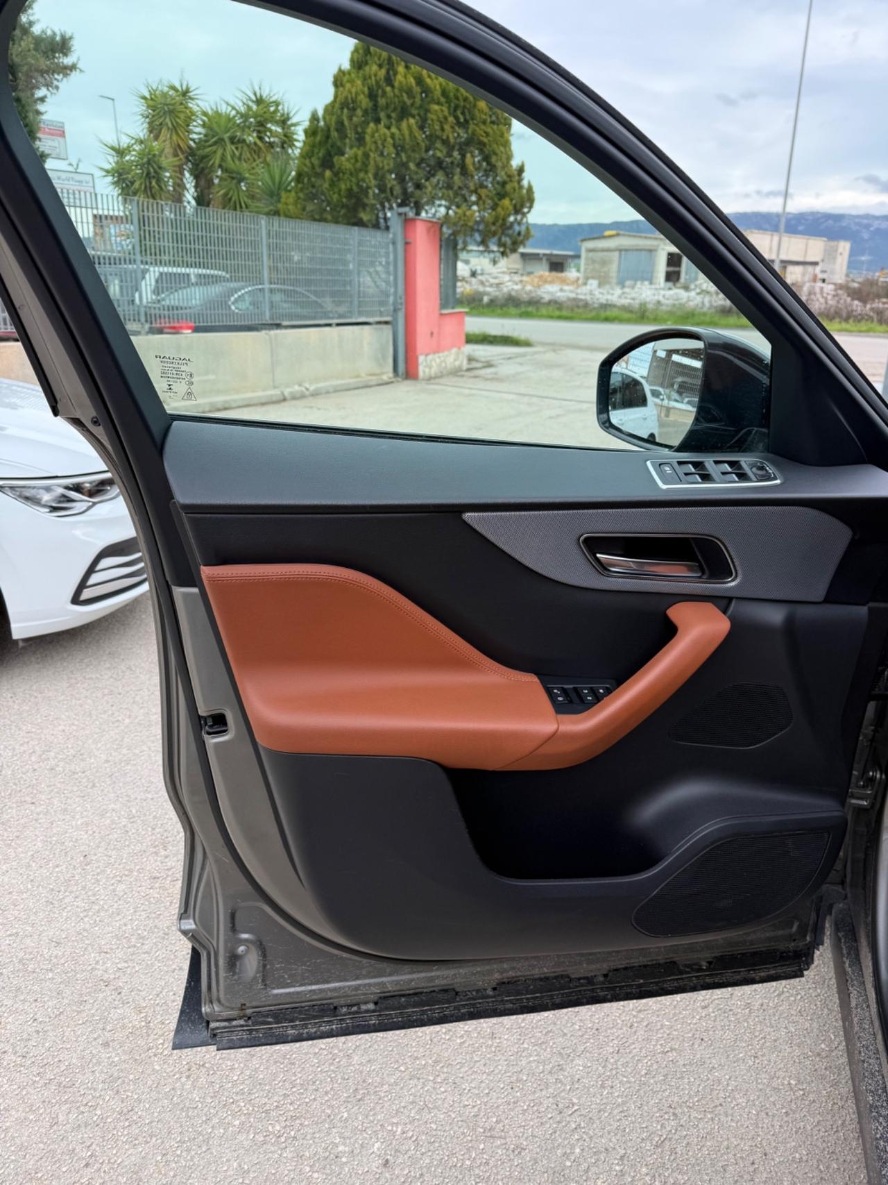 Jaguar F-Pace 2.0 quattro 240 CV AWD Portfolio 4x4