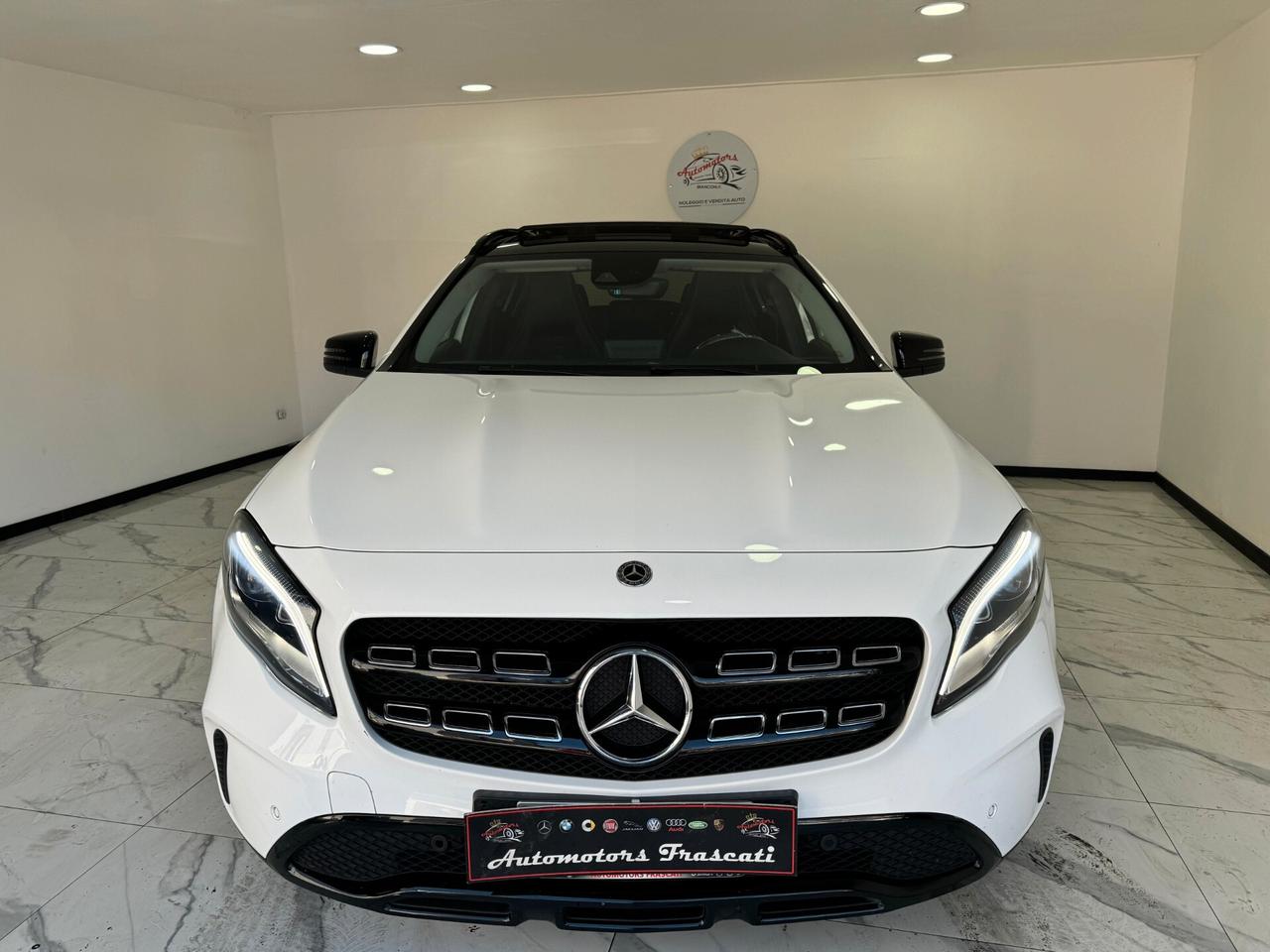 Mercedes-benz GLA 220 -AUTO- Premium-TETTO-2019
