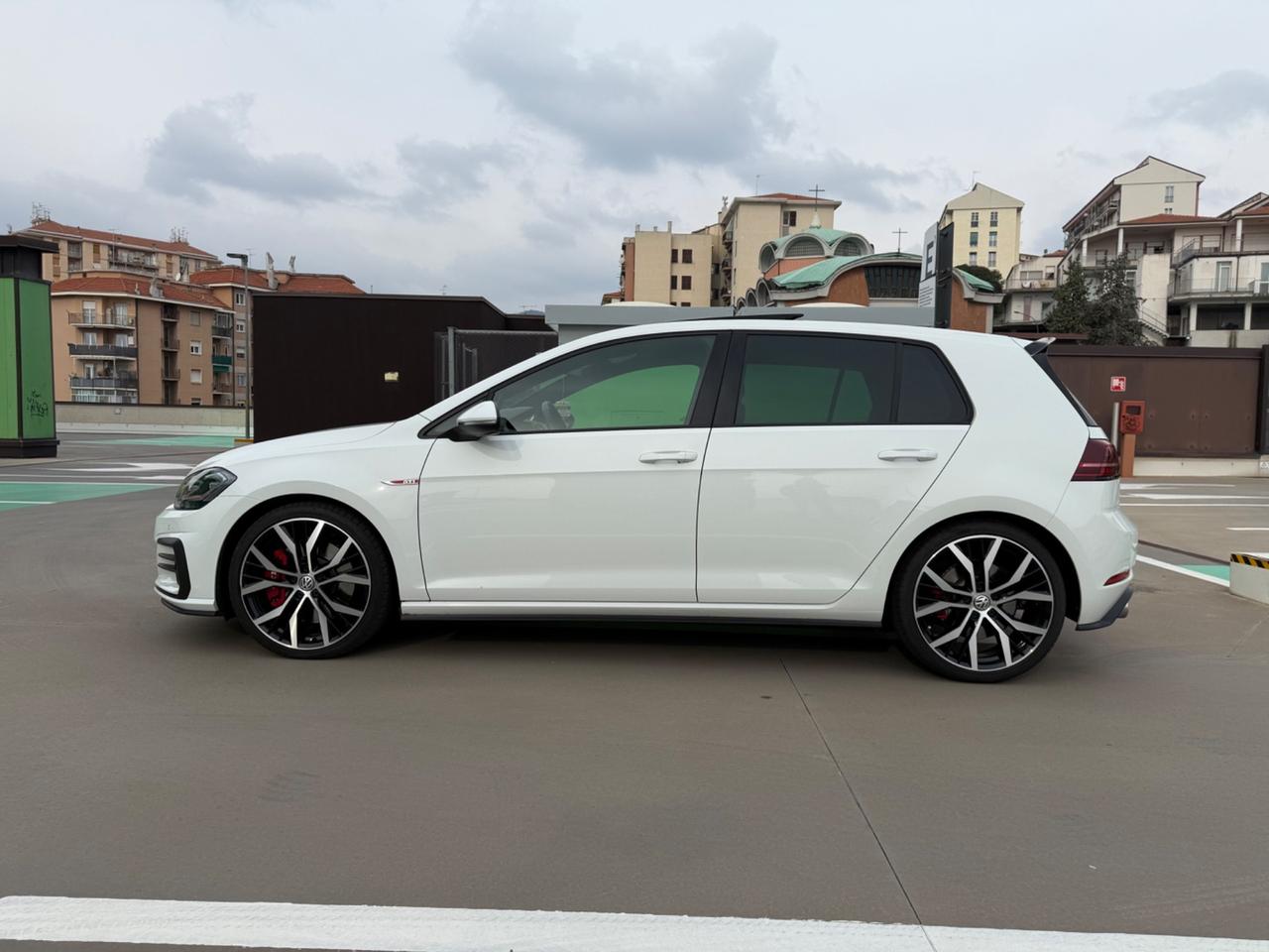 Volkswagen Golf GTI Performance 245 CV TSI DSG TETTO-KEYLESS-PXC