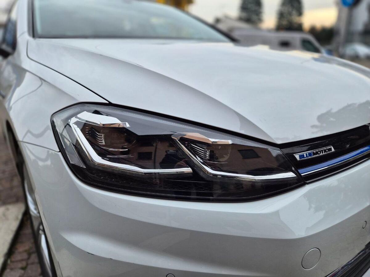 Volkswagen Golf 1.5 tgi Highline 130cv