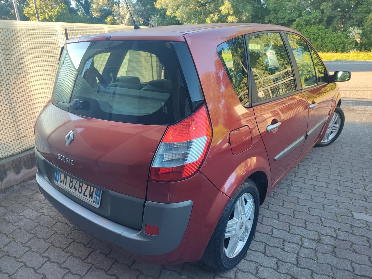 RENAULT SCENIC 1.6BENZINA POCHI KM LEGGERE